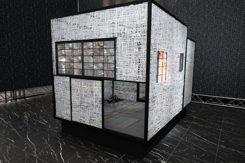 回收再利用更有型！『鋼彈R作戰FINAL』展出3000片回收零件組成的1/1「鋼彈頭」