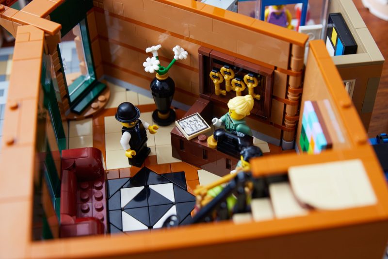 LEGO 10297 創意系列【精品酒店】Boutique Hotel 位於轉角的豪華歐式