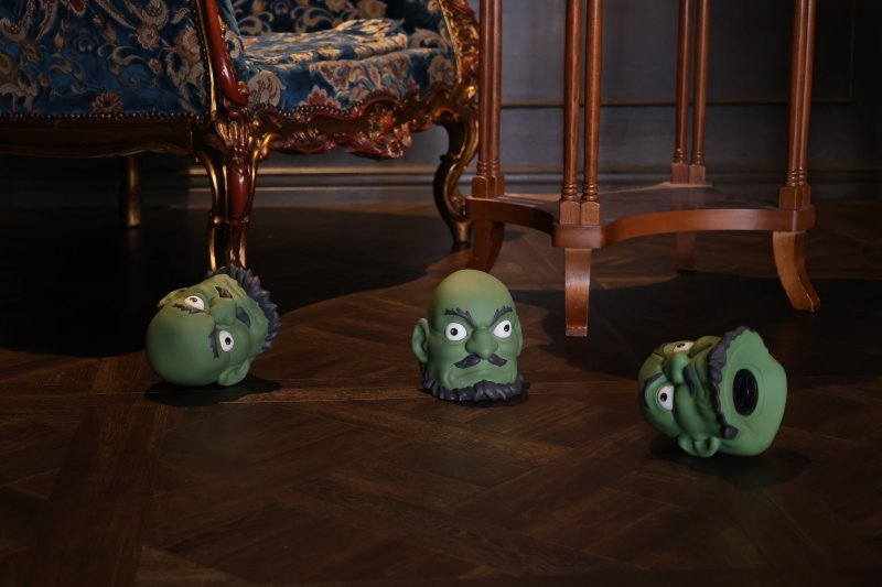 橡子共和國《神隱少女》湯婆婆的三顆綠色頭變成「舞首軟膠存錢筒」啦！