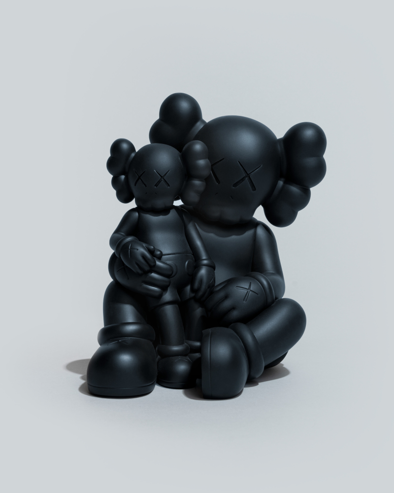《KAWS:HOLIDAY》登上中國長白山 KAWS 首個COMPANION 巨型雪雕創作