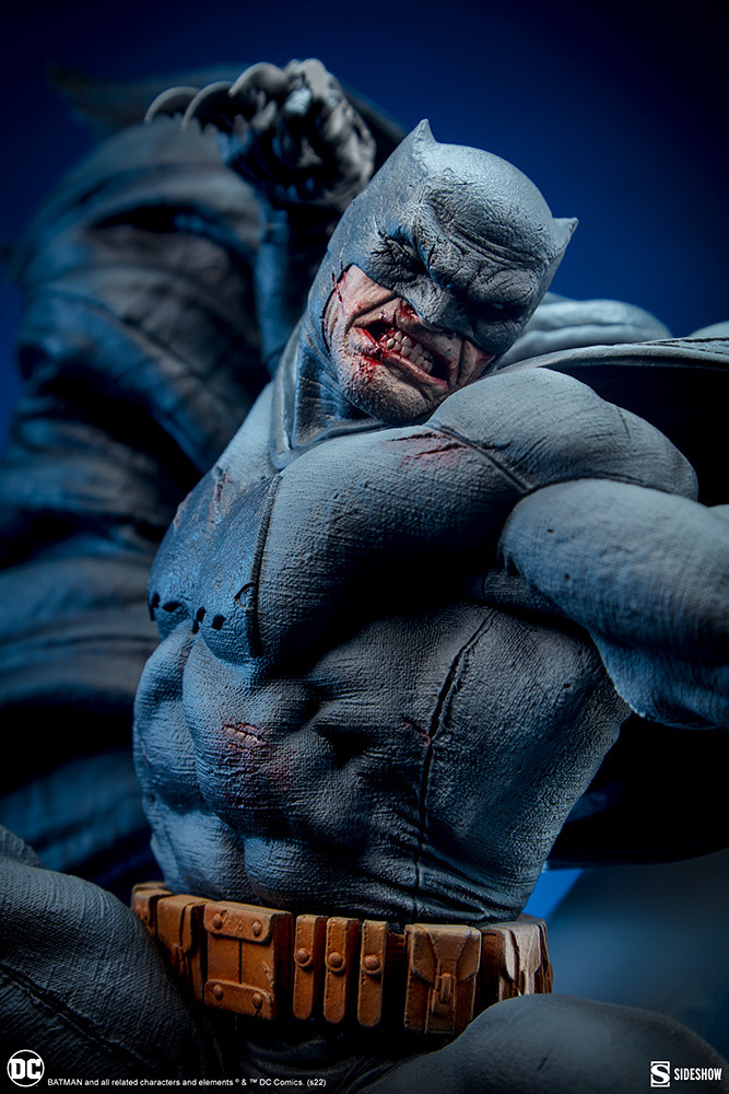 Sideshow Premium Format Figure 系列《蝙蝠俠：黑暗騎士歸來》蝙蝠俠（Batman）全身雕像 公開！