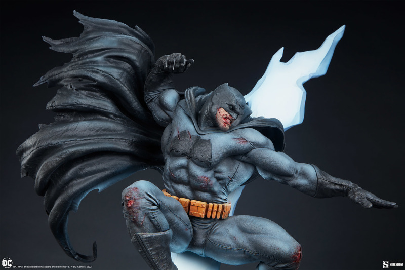 Sideshow Premium Format Figure 系列《蝙蝠俠：黑暗騎士歸來》蝙蝠俠（Batman）全身雕像 公開！
