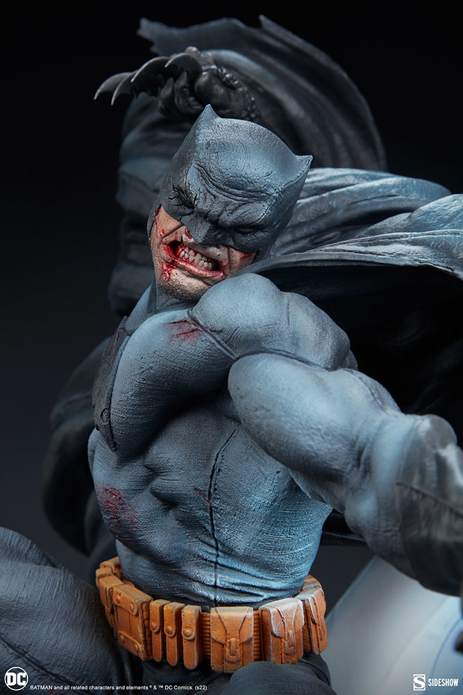Sideshow Premium Format Figure 系列《蝙蝠俠：黑暗騎士歸來》蝙蝠俠（Batman）全身雕像 公開！