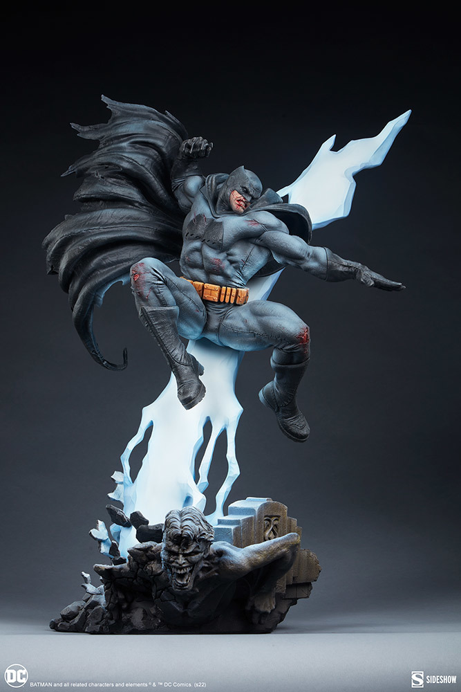 Sideshow Premium Format Figure 系列《蝙蝠俠：黑暗騎士歸來》蝙蝠俠（Batman）全身雕像 公開！