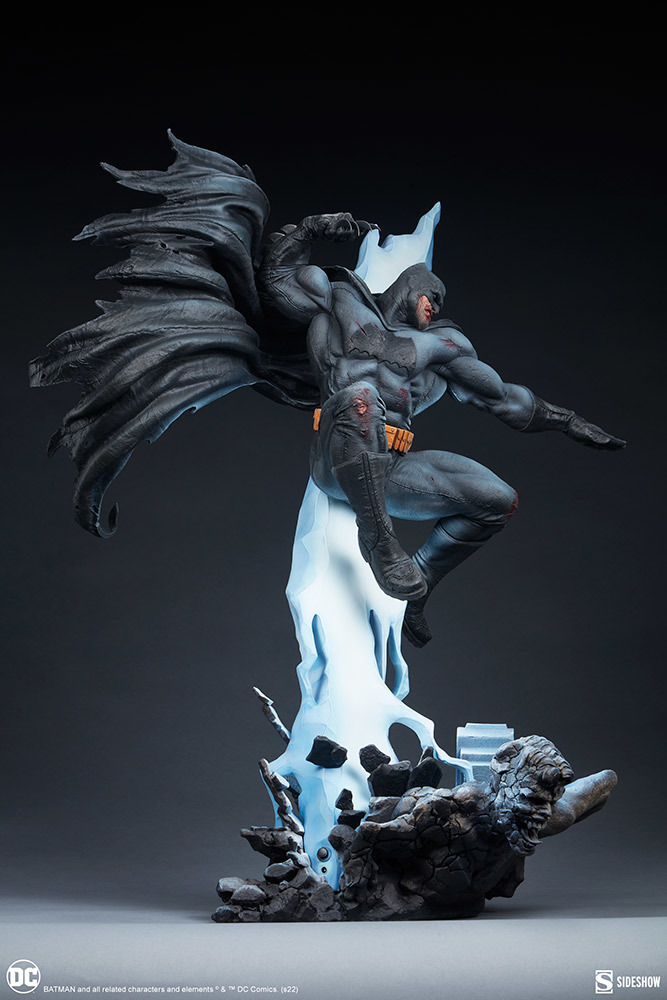 Sideshow Premium Format Figure 系列《蝙蝠俠：黑暗騎士歸來》蝙蝠俠（Batman）全身雕像 公開！