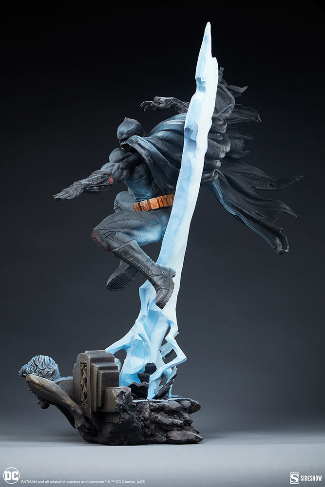 Sideshow Premium Format Figure 系列《蝙蝠俠：黑暗騎士歸來》蝙蝠俠（Batman）全身雕像 公開！