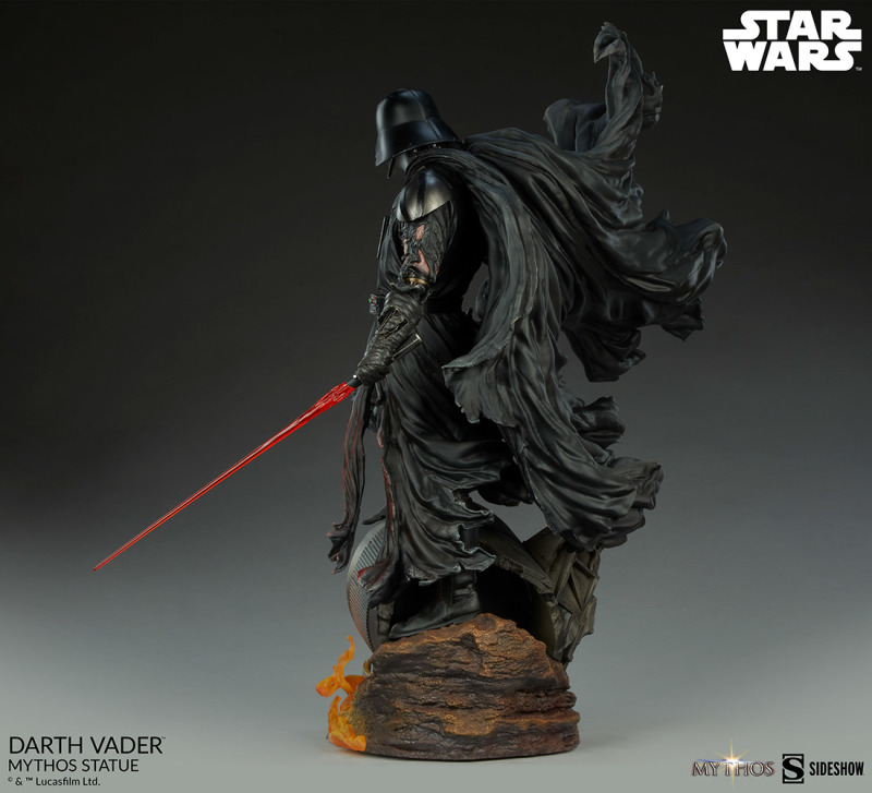 Sideshow《星際大戰》達斯·維達（Darth Vader）- Mythos 全身雕像 挺立於戰火當中的魄力身影！