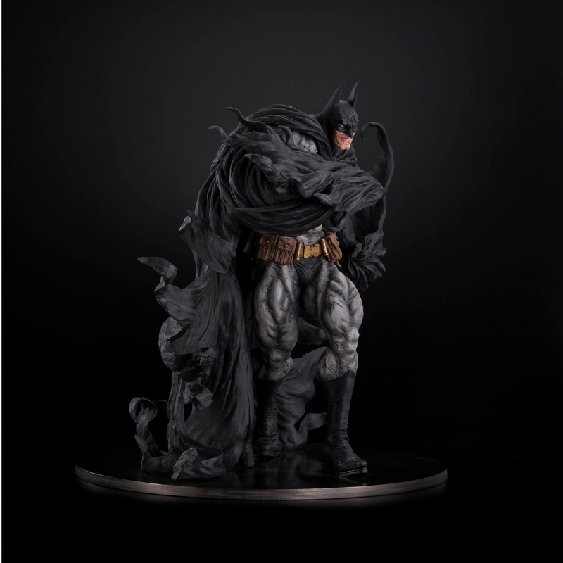 千值練 sofbinal 系列「DC 漫畫：蝙蝠俠 Hard Black Ver.」（バットマン ハードブラック Ver.）大尺寸軟膠玩具