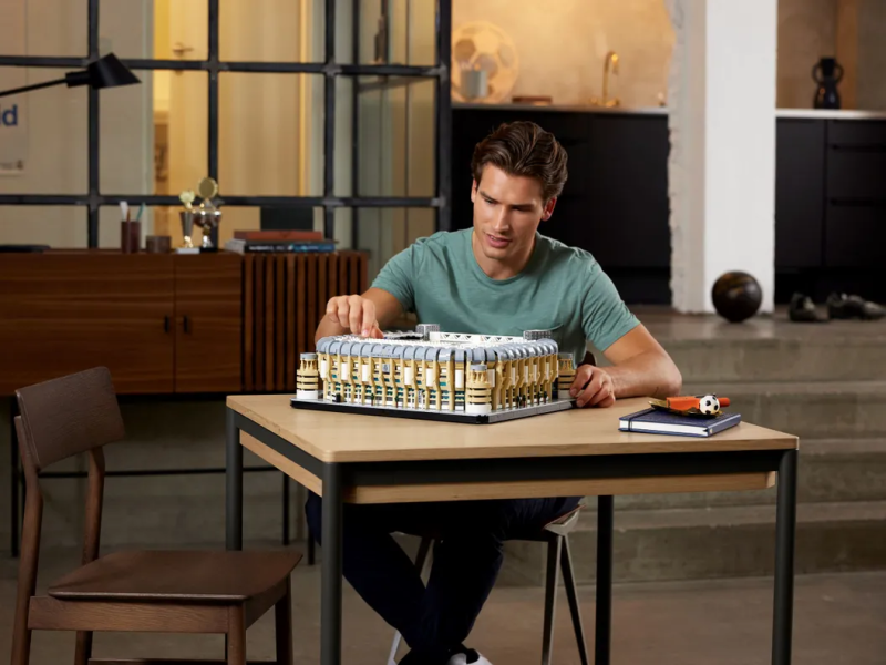 LEGO 10299 創意系列【皇家馬德里– 聖地牙哥·伯納烏球場】Real Madrid – Santiago Bernabéu Stadium