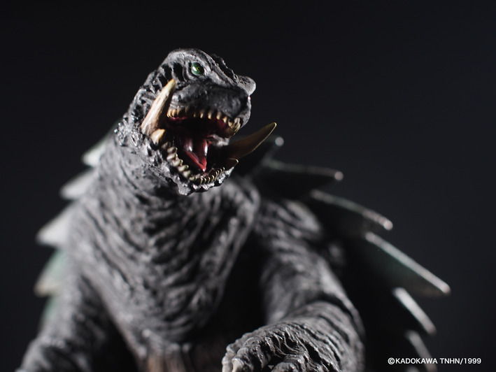 打斷手骨顛倒勇！CCP怪獸藝術收藏系列 AMC 卡美拉3 損傷版與HG損傷版