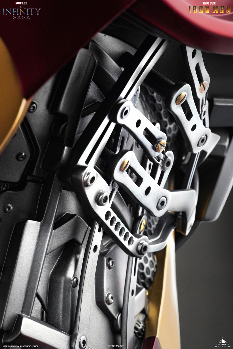 Queen Studios MARVEL《無限傳說》鋼鐵人馬克3（Iron Man Mark III）1/1 比例半身胸像 迷人機構細節完全刻畫！