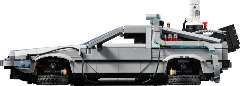 LEGO 10300《回到未來》時光機（Back to the Future Time Machine）堂堂登場！根本要人一次買三台～