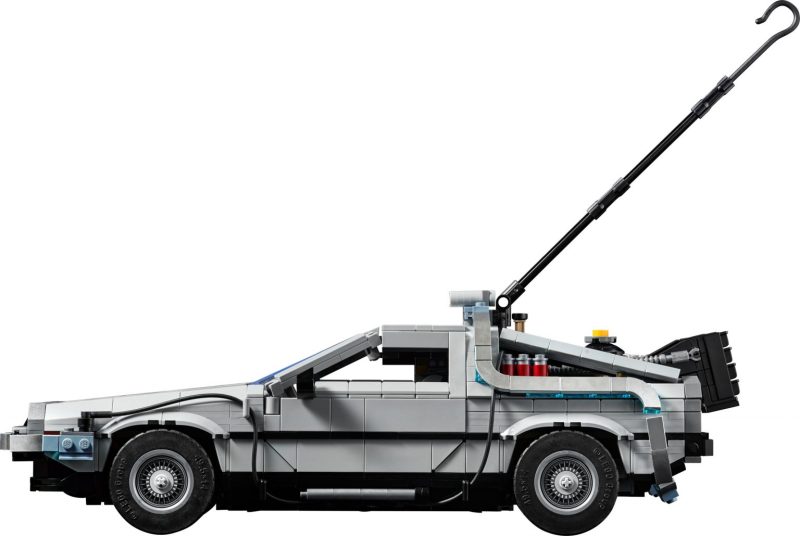 LEGO 10300《回到未來》時光機（Back to the Future Time Machine）堂堂登場！根本要人一次買三台～