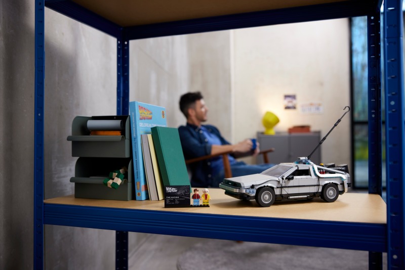 LEGO 10300《回到未來》時光機（Back to the Future Time Machine）堂堂登場！根本要人一次買三台～