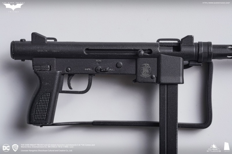 Queen Studios INART《黑暗騎士》小丑（Joker）1/6 比例立體人形 公開！再現劇中各種經典時刻