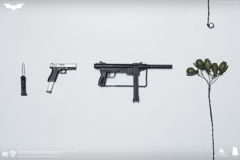 Queen Studios INART《黑暗騎士》小丑（Joker）1/6 比例立體人形 公開！再現劇中各種經典時刻