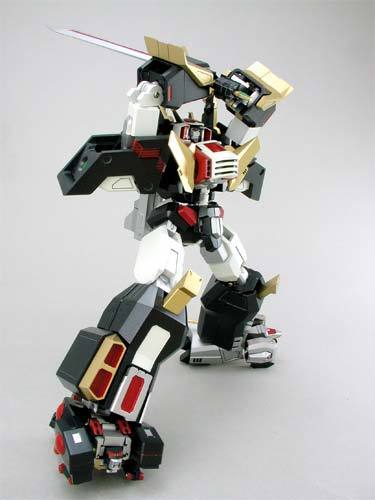 承襲先人熱血精神！STUDIO HALF EYE《獸裝機攻》斷空我NOVA