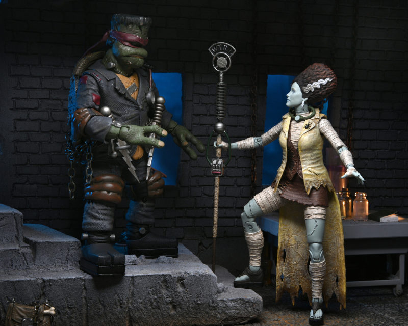 NECA 環球怪物×忍者龜 艾波·歐尼爾化身「科學怪人新娘」（April as The Bride）7 吋可動人偶