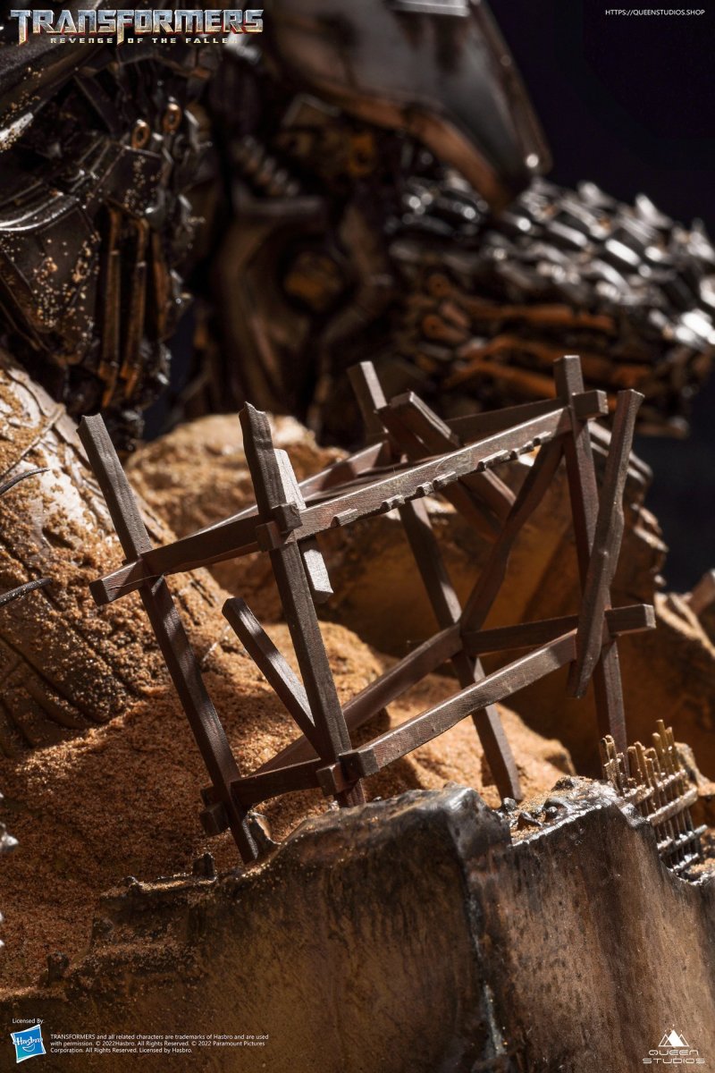 Queen Studios《變形金剛：復仇之戰》天火柯博文大戰密卡登（Jetpower Optimus Prime VS Megatron）場景雕像