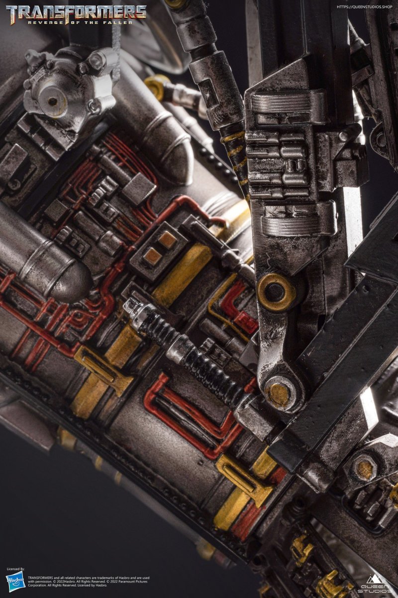 Queen Studios《變形金剛：復仇之戰》天火柯博文大戰密卡登（Jetpower Optimus Prime VS Megatron）場景雕像