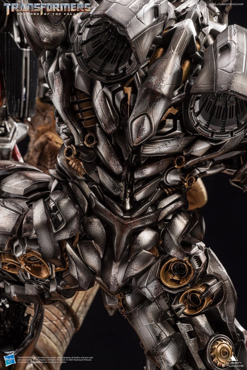 Queen Studios《變形金剛：復仇之戰》天火柯博文大戰密卡登（Jetpower Optimus Prime VS Megatron）場景雕像