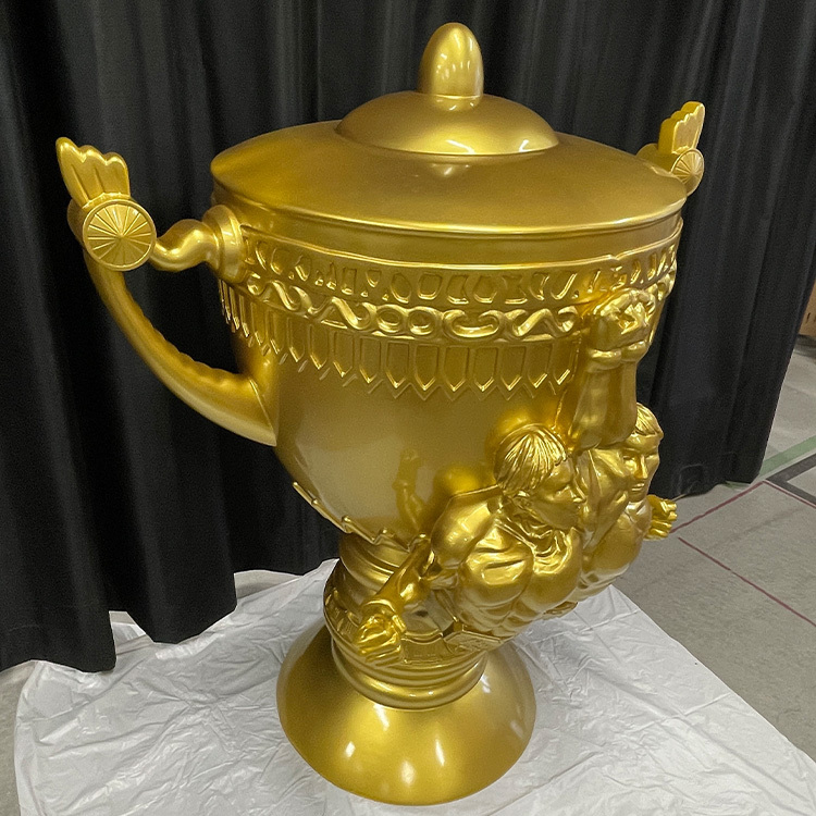 IRON FACTORY「金肉人 錦標賽之山冠軍獎杯」1/1等比例再現 全高130公分、價值110萬日圓!