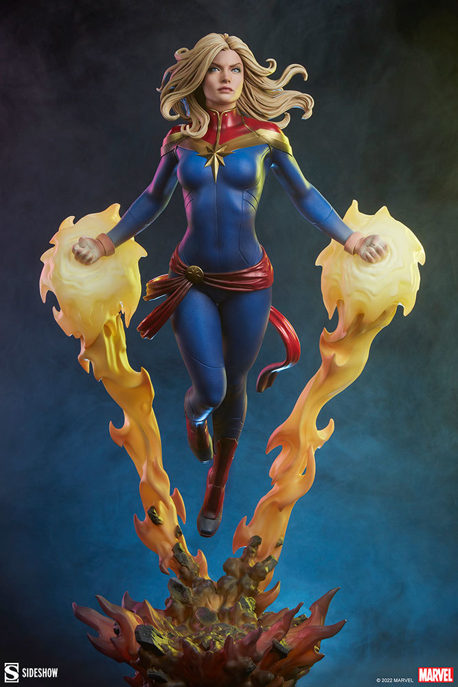 Sideshow Premium Format Figure 系列 MARVEL「驚奇隊長」（Captain Marvel）全身雕像