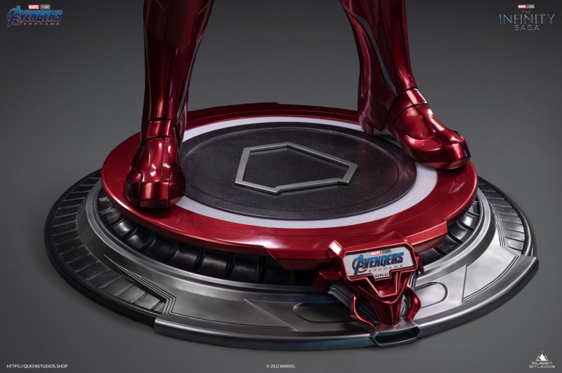 Queen Studios《復仇者聯盟：終局之戰》鋼鐵人馬克85 1:1 比例全身雕像 兩百公分大魄力登場！