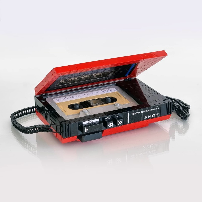 Jerac LEGO Ideas投稿「SONY WALKMAN」1:1 比例還原經典卡帶式隨身聽！