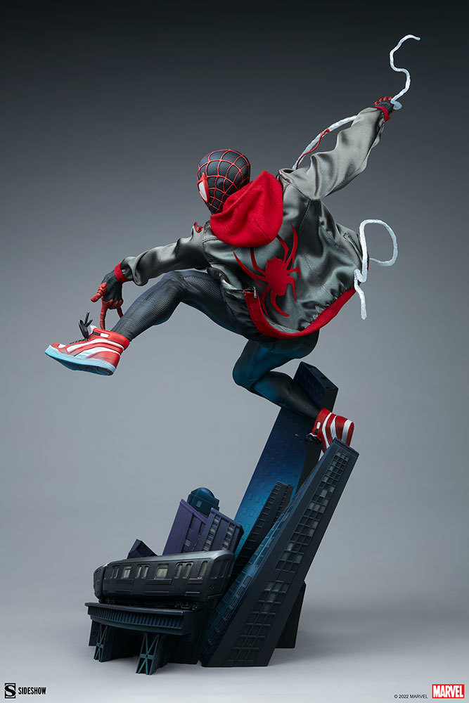 Sideshow Premium Format Figure 系列 MARVEL「邁爾斯·摩拉斯」Miles Morales 全身雕像 普通版/EX版