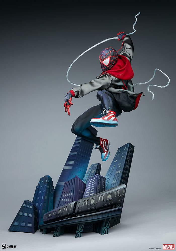 Sideshow Premium Format Figure 系列 MARVEL「邁爾斯·摩拉斯」Miles Morales 全身雕像 普通版/EX版