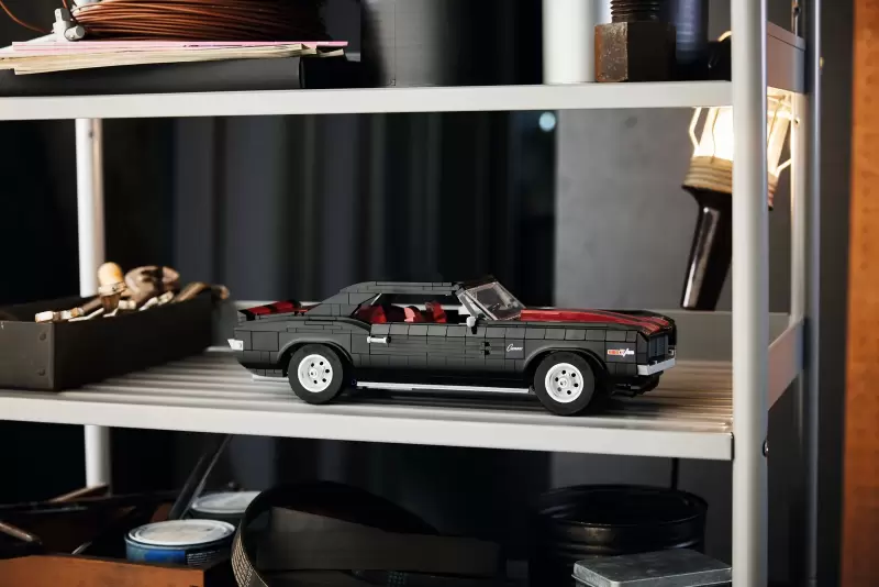 LEGO 10304 ICONS 系列【雪佛蘭 Camaro Z28】親手打造復古美式經典,多種外觀等你變換!