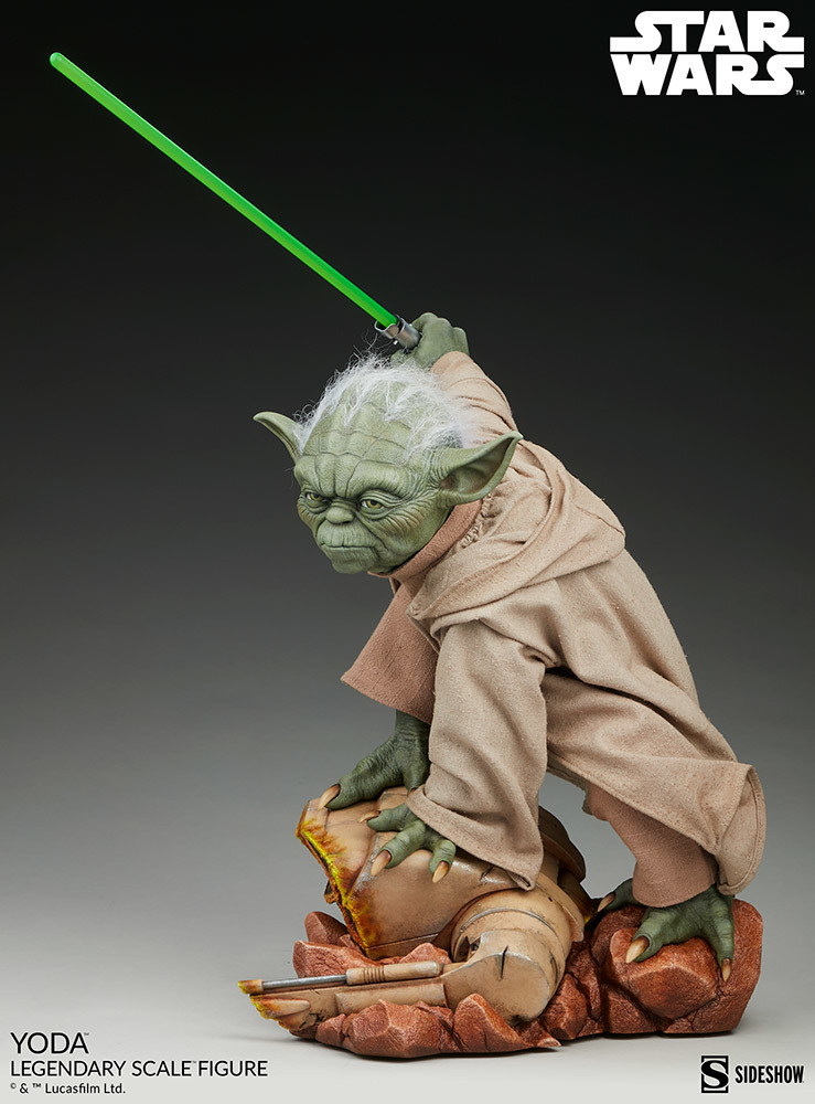 Sideshow《星際大戰》尤達（Yoda）1/2 比例全身雕像 躍動再現大師風範！