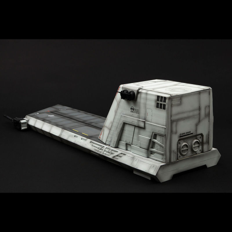 全長 138 公分再現機動戰士出擊場景 RMS『機動戰士鋼彈ΖΖ 擬．阿卡馬彈射甲板』預計 2023 年 03 月發售！