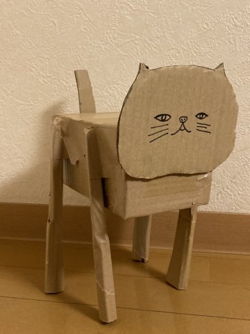 又瘋了一個？演員宮下雄也因「太想養貓了」DIY紙箱貓貓：牠還有點怕生
