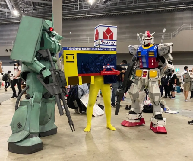 CoserALEX打造專屬《機動戰士鋼彈》薩克裝甲上陣Comiket 厚實質感博好評！