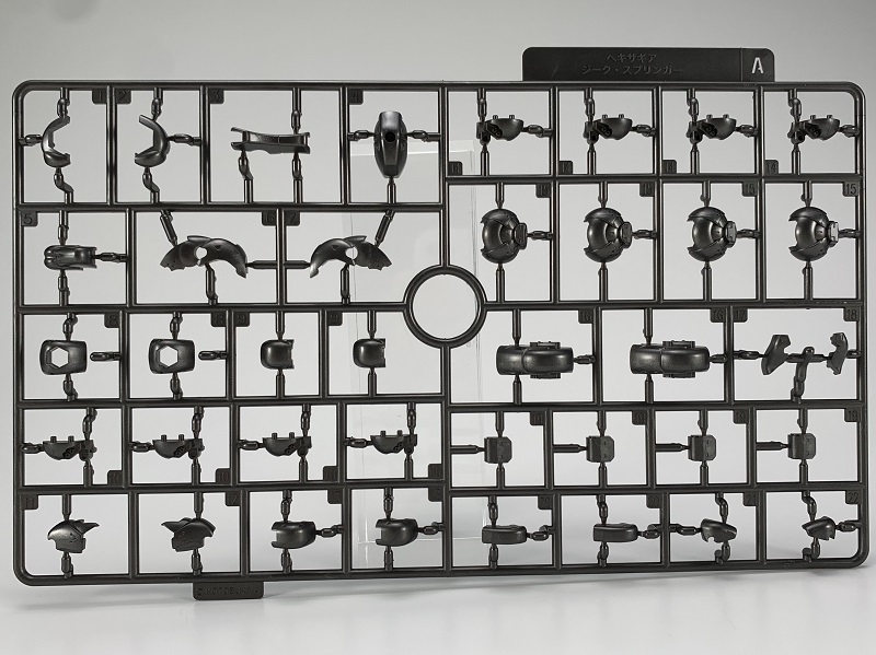 守護女王的深紅戰馬『HEXA GEAR 西格・斯普林格 女王親衛隊規格』即將發售 官方釋出樣品素組照!