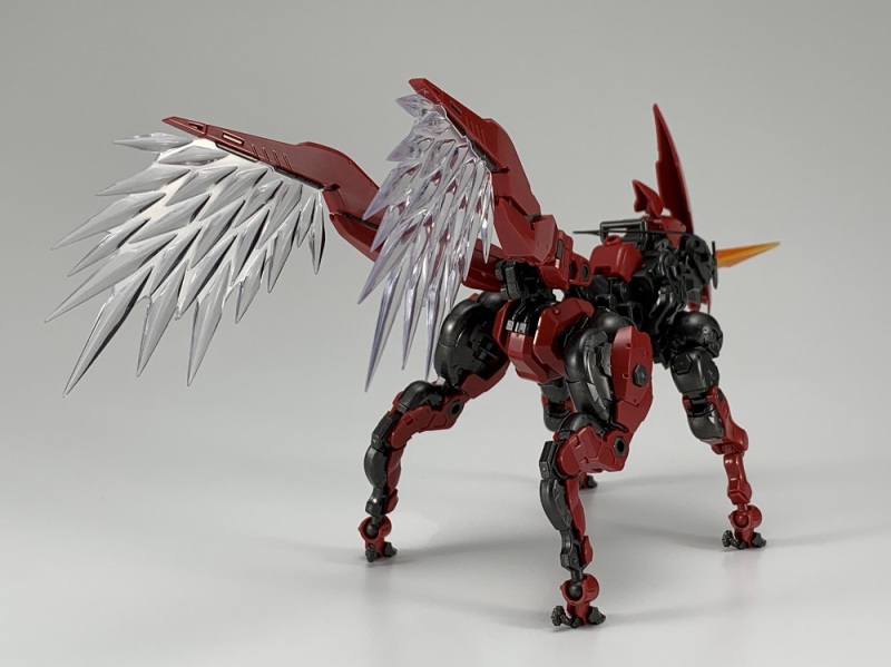 守護女王的深紅戰馬『HEXA GEAR 西格・斯普林格 女王親衛隊規格』即將發售 官方釋出樣品素組照!