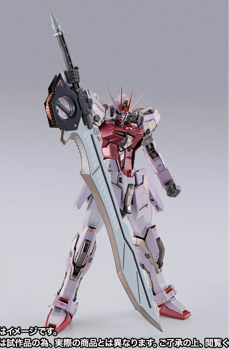 揮舞大劍的紅色機影現身『METAL BUILD 嫣紅攻擊鋼彈 巨斬刀裝備型』確定商品化!