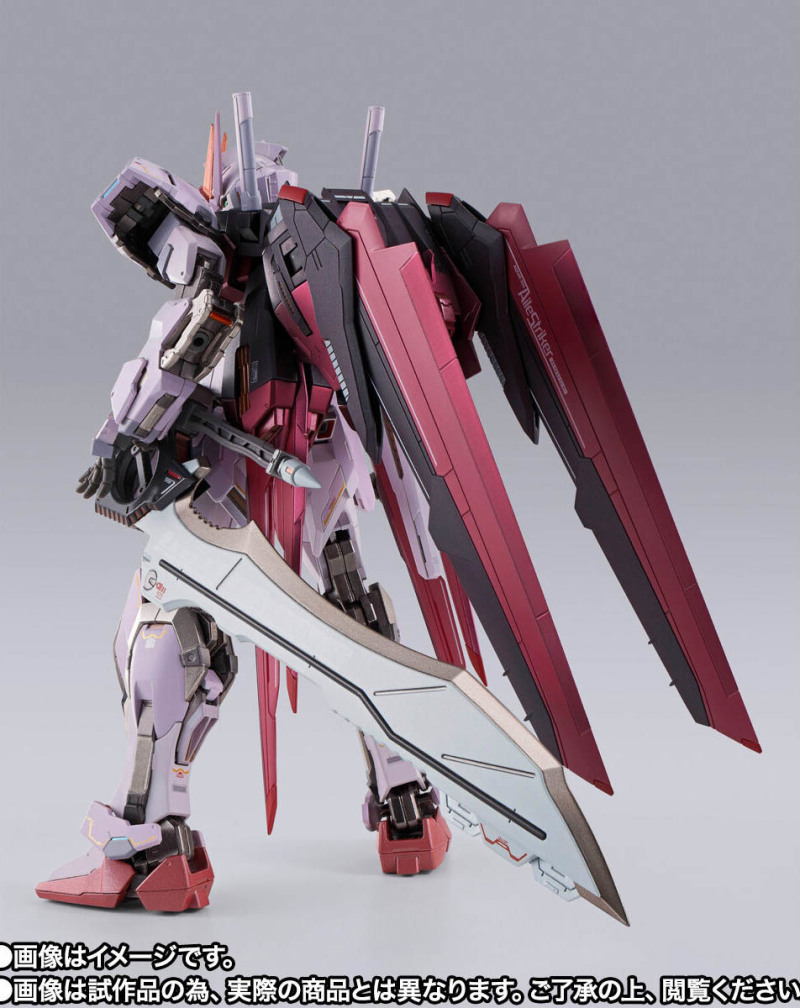 揮舞大劍的紅色機影現身『METAL BUILD 嫣紅攻擊鋼彈 巨斬刀裝備型』確定商品化!