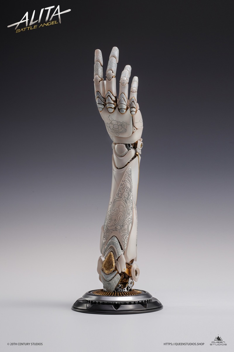 Queen Studios《艾莉塔：戰鬥天使》1:1 比例 Doll Body 機械手臂 優美典雅與先進科技並存的視覺效果！