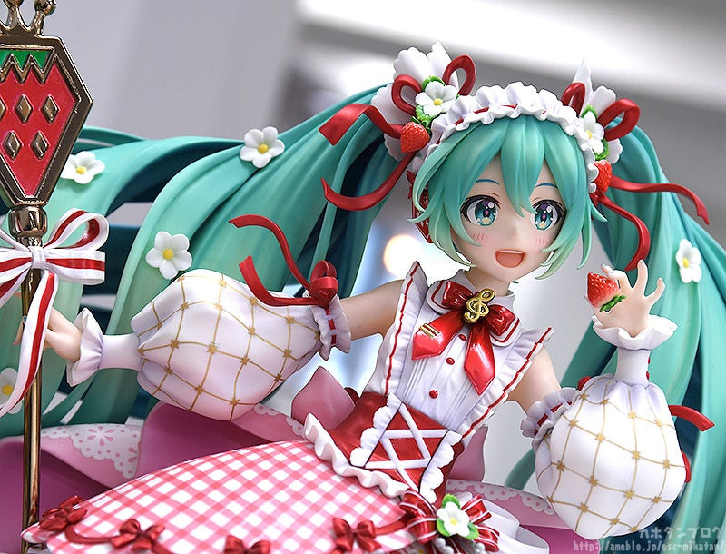 GSC「初音未來 15th Anniversary Ver.」1/7比例模型 以草莓為靈感的15週年紀念★