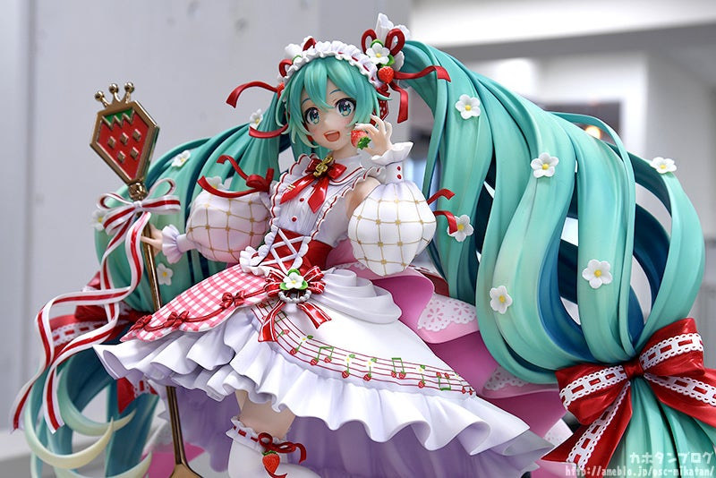 GSC「初音未來 15th Anniversary Ver.」1/7比例模型 以草莓為靈感的15週年紀念★