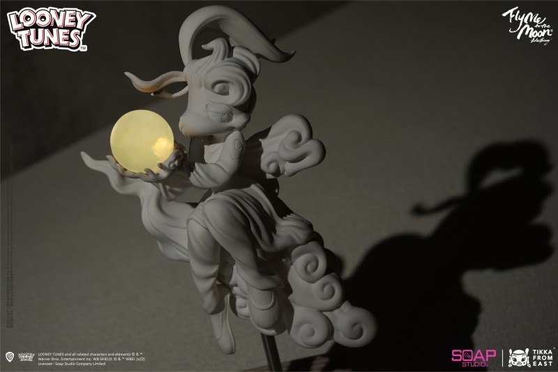 Soap Studio × Tik Ka From East《樂一通》「帶我飛向月球」雕像 以中華古風重新詮釋兔巴哥、蘿拉兔！