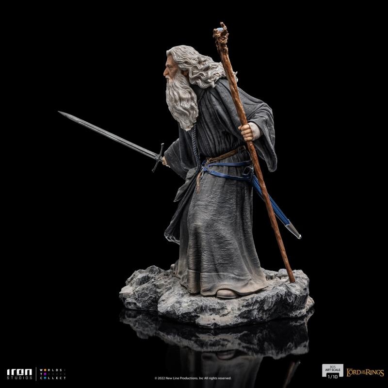 Iron Studios《魔戒》甘道夫(Gandalf)1/10 比例全身雕像 迎敵姿態的灰袍聖徒!