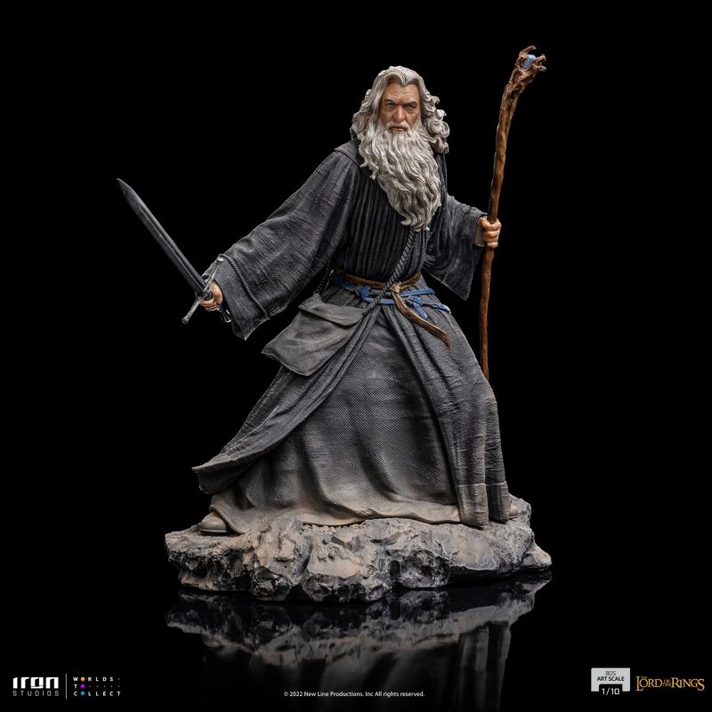 Iron Studios《魔戒》甘道夫(Gandalf)1/10 比例全身雕像 迎敵姿態的灰袍聖徒!