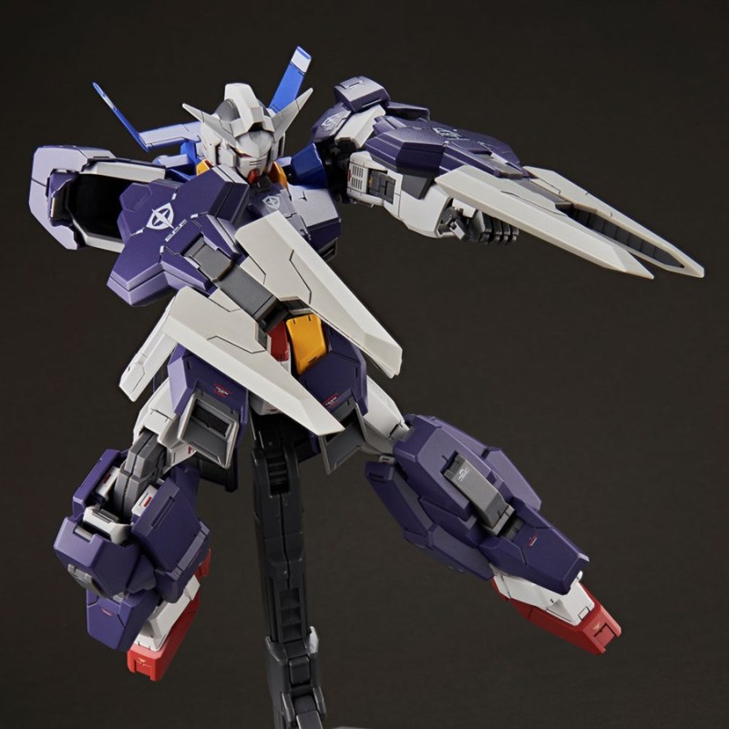 期待多年的強化形態『MG 1/100 鋼彈AGE-1 全備光輝型[設計師配色Ver.]』終於商品化！