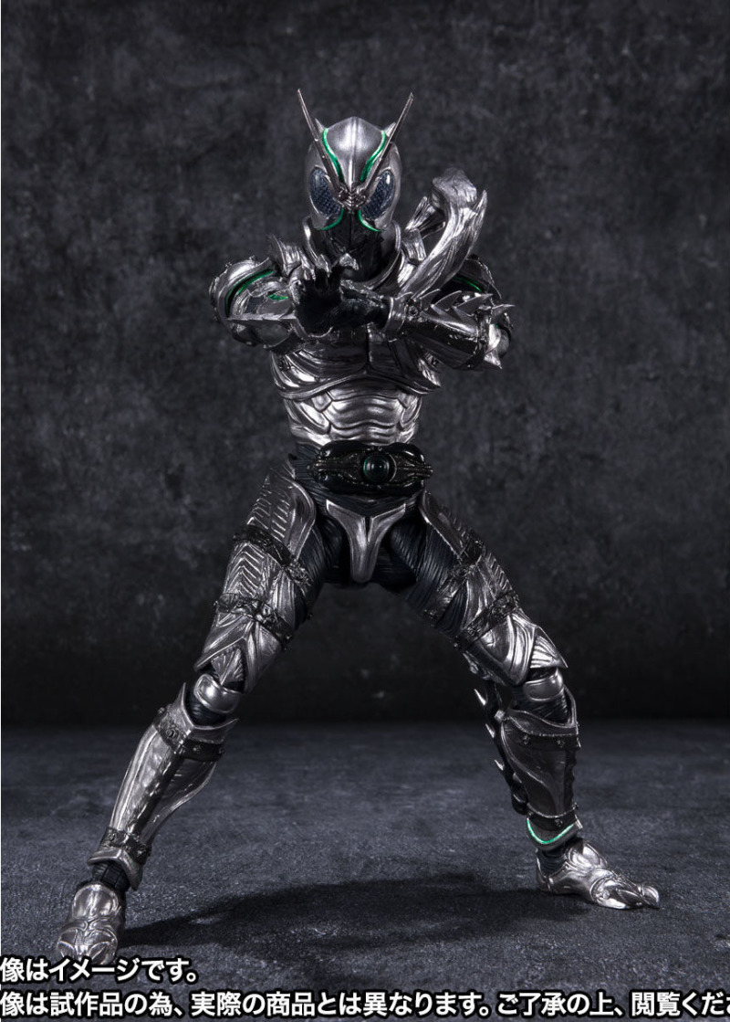 重現極具生物感的銀白身軀『S.H.Figuarts 假面騎士影月SHADOWMOON