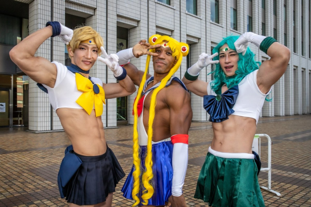 代替肌肉來懲罰你!大肌肌Cosplay「筋肉美少女戰士」展現惡趣味效果超吸睛| 日刊電電