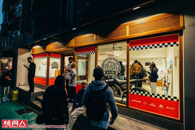 Vans × How2work × The Little Hut【The Waffle Room】現場報導 港台日藝術家夢幻聚首的極快閃活動！